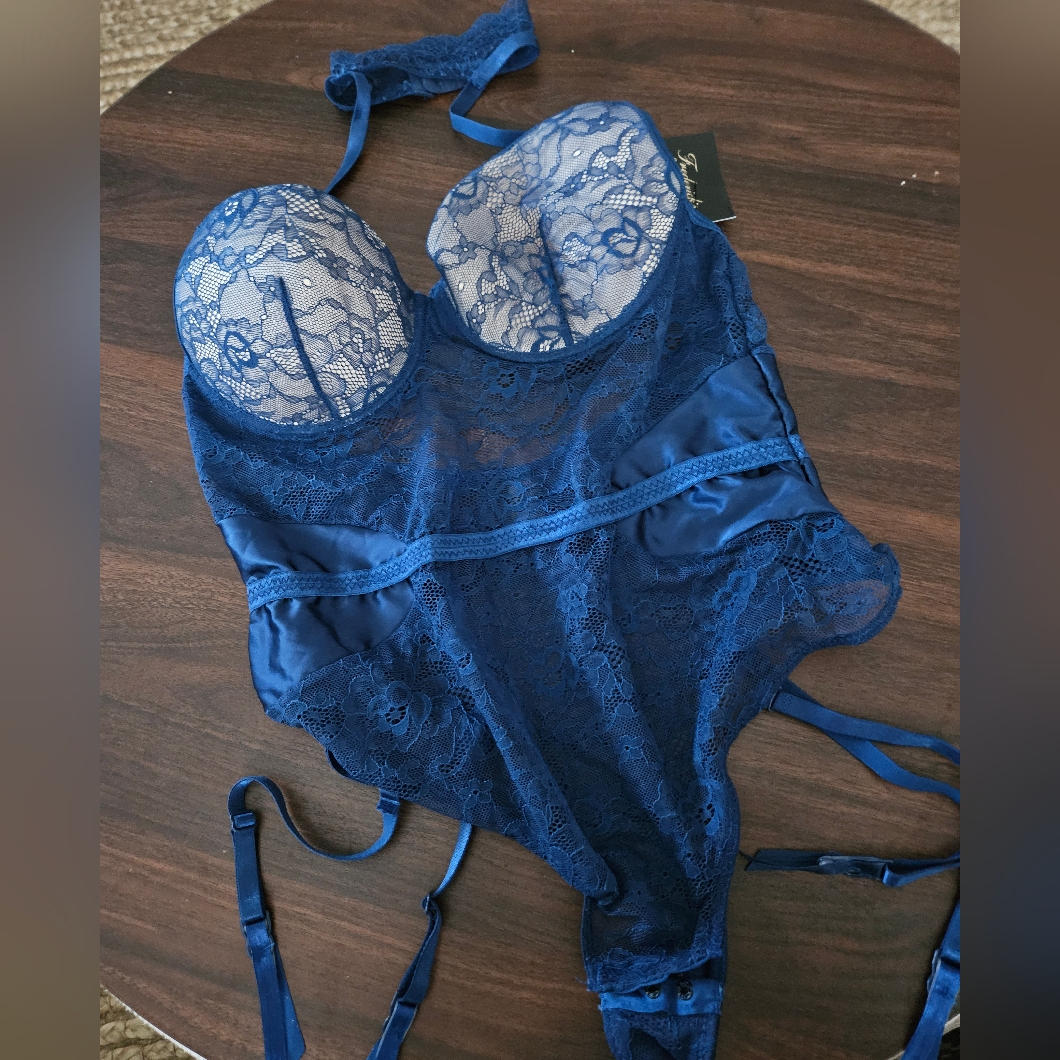 Brand New With Tags Fredericks Of Hollywood Mirella Teddy In Navy Blue